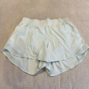 Lululemon Hotty Hot Low Rise 4” Short